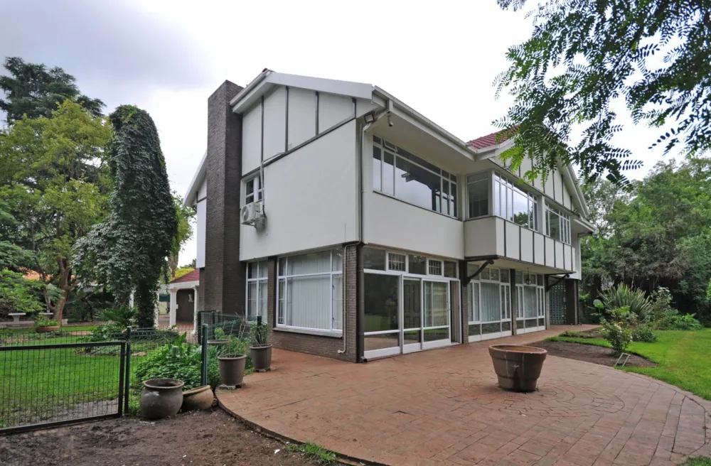 Double-storey house for sale in Three Rivers Proper - 1VT1689406