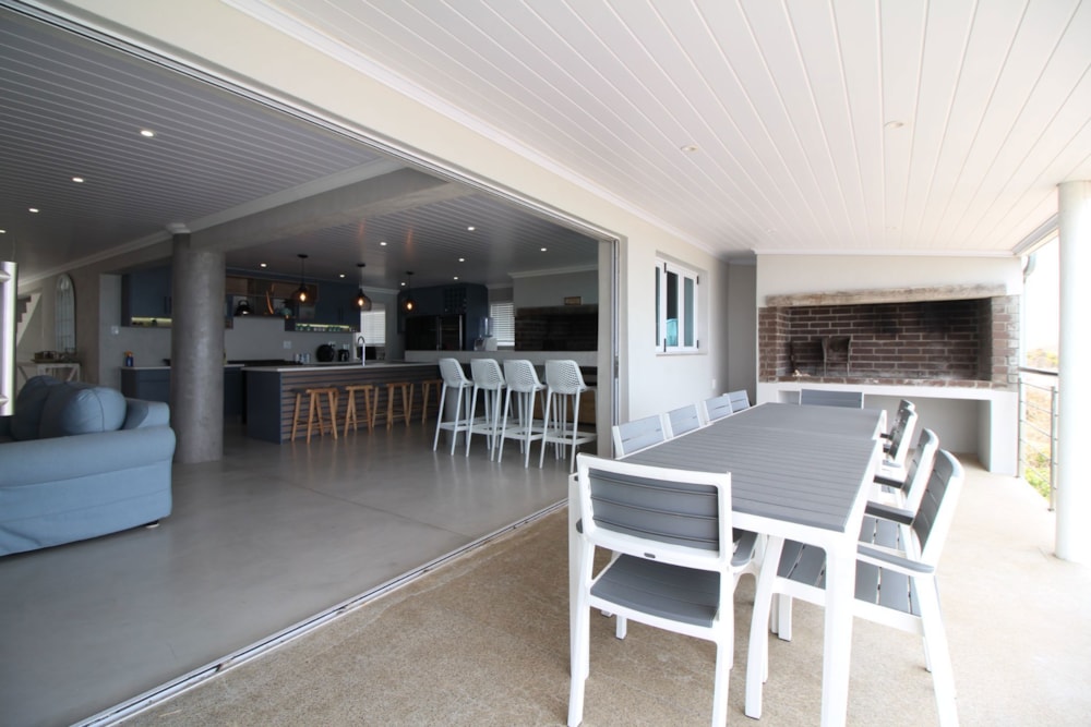 Double-storey house for sale in Lamberts Bay - LA1687534