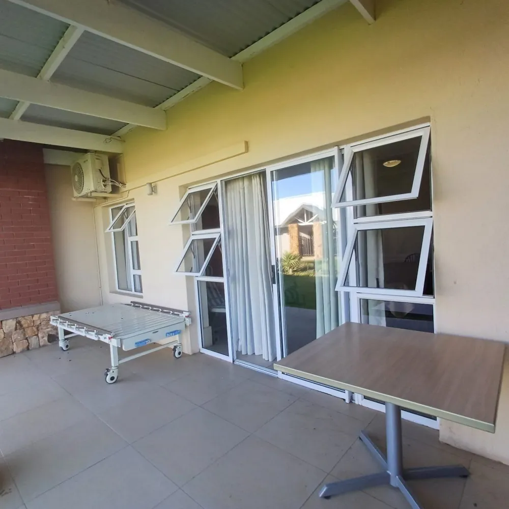 Bachelor retirement apartment for sale in Louisvale - 1KAH1687466 Bachelor retirement apartment for sale in Louisvale - 1KAH1687466