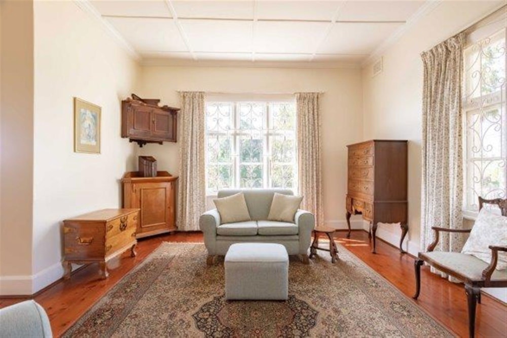 House for sale in Cowies Hill - 1WP1687508