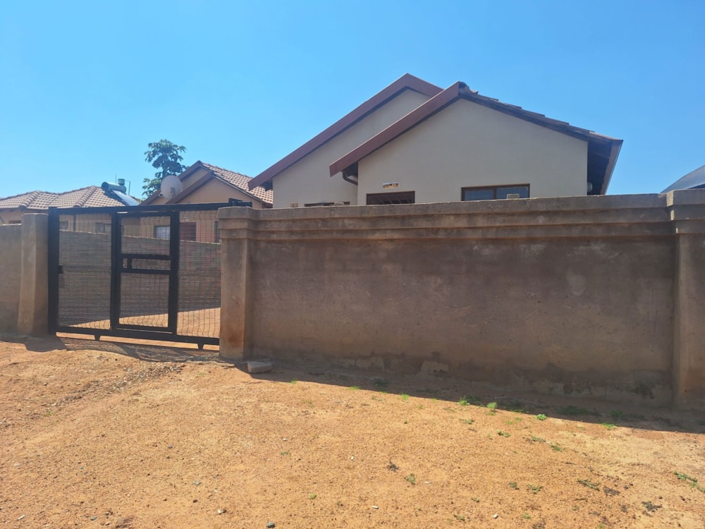 House for sale in Soshanguve East - PTM1688671