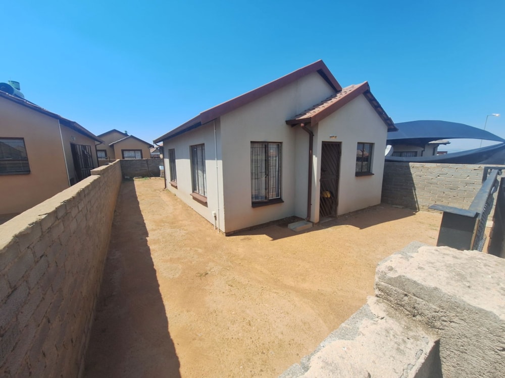 House for sale in Soshanguve East - PTM1688671
