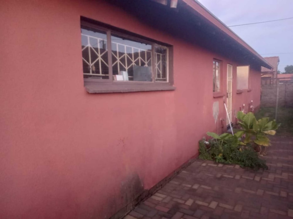 House for sale in Hlalamnandi - 1MD1687647