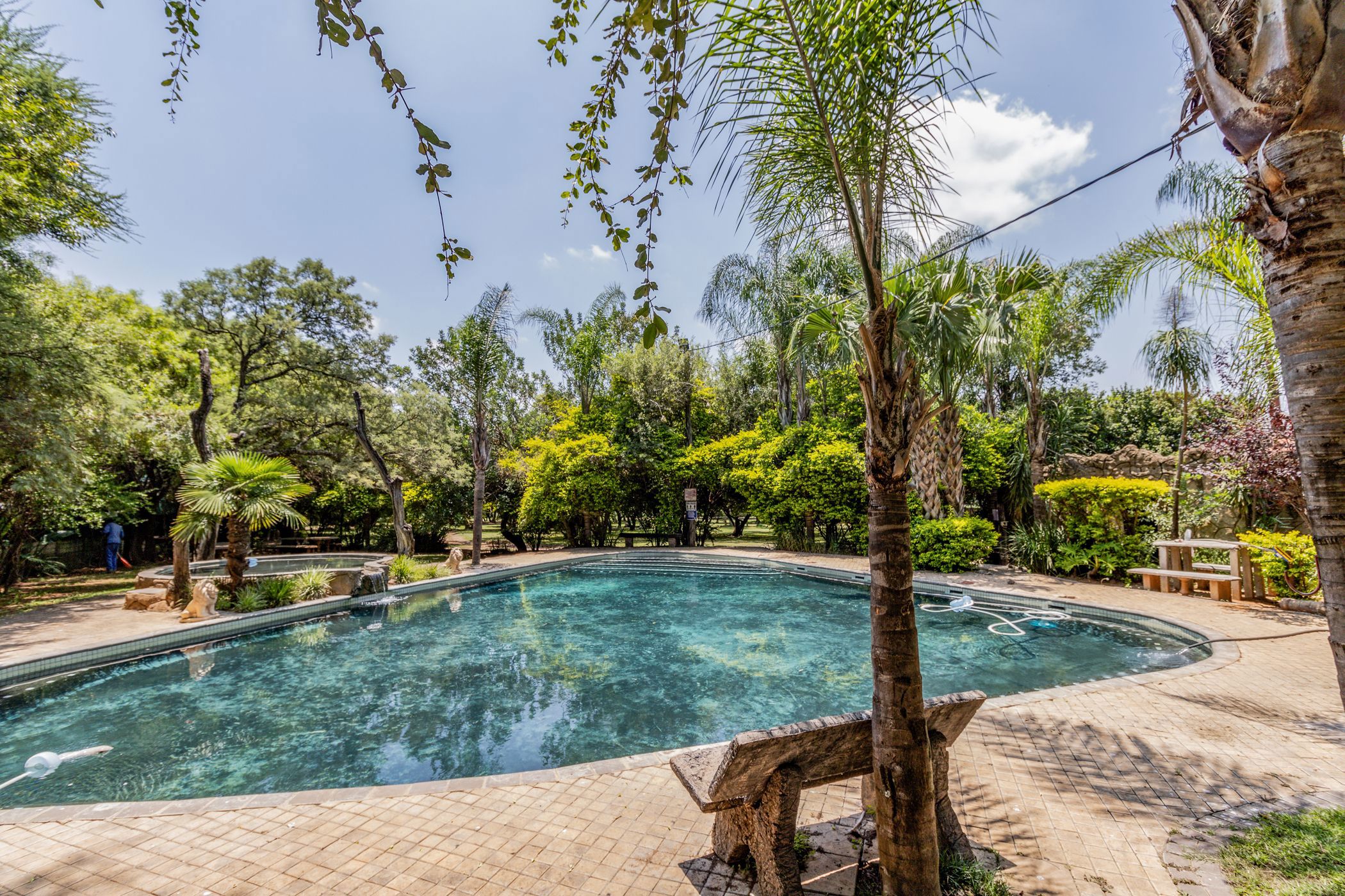 Mixed use farm for sale in Beestekraal - 1HR1687698