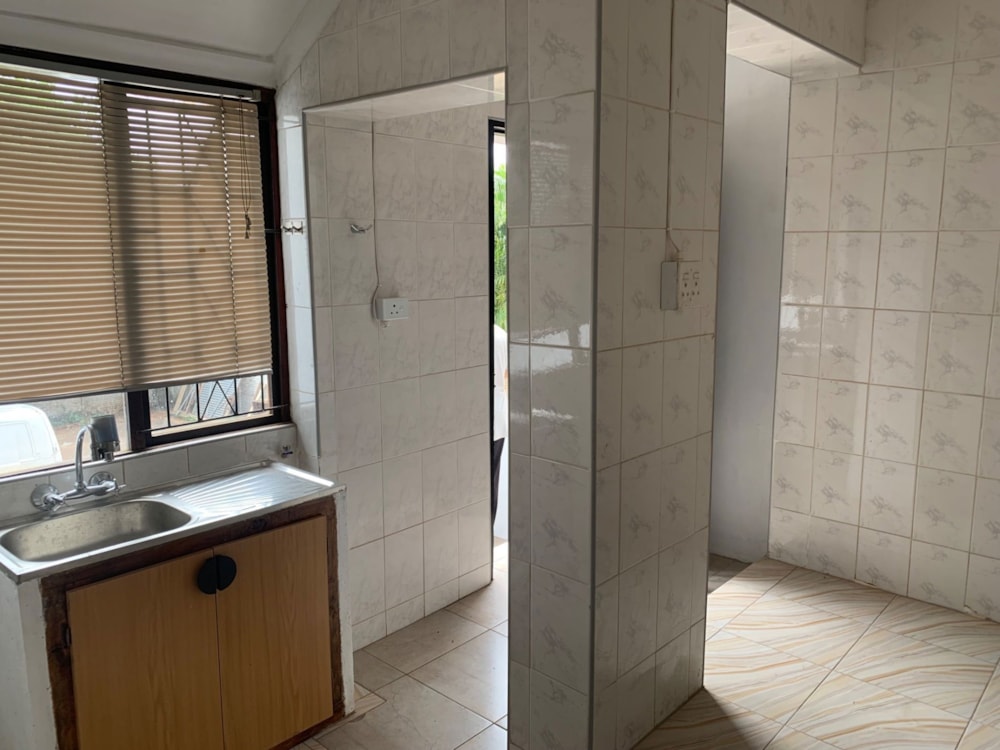 House to rent in Durban North - 1ND1732818