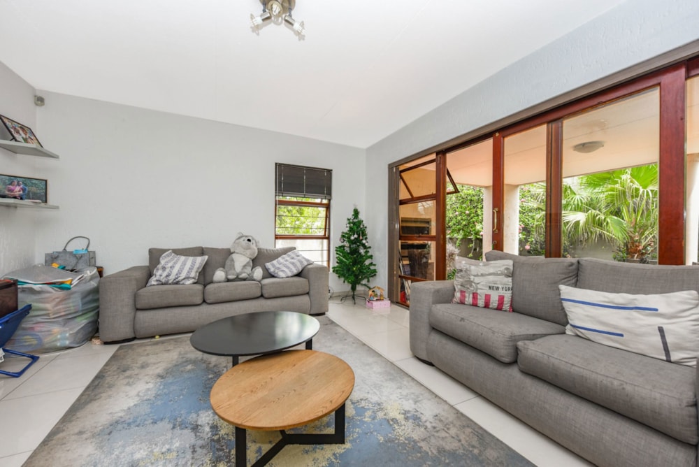 House sold in Sunninghill Gardens - FW1687861 House sold in Sunninghill Gardens - FW1687861