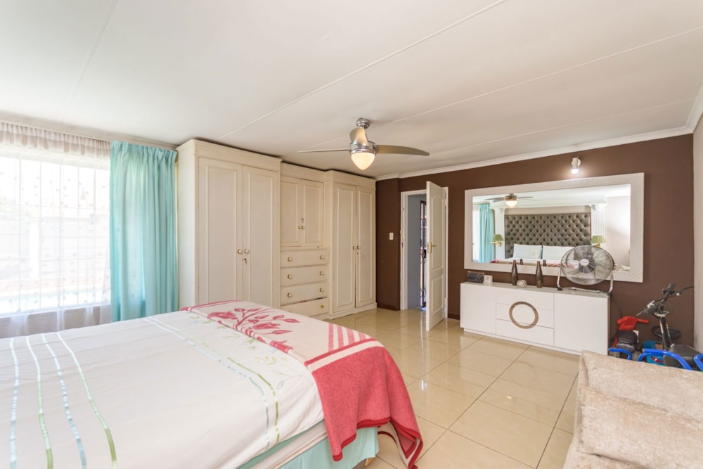 House sold in Eldorado Park - 1GV1687942 House sold in Eldorado Park - 1GV1687942