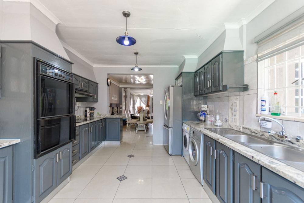 House sold in Eldorado Park - 1GV1687942 House sold in Eldorado Park - 1GV1687942