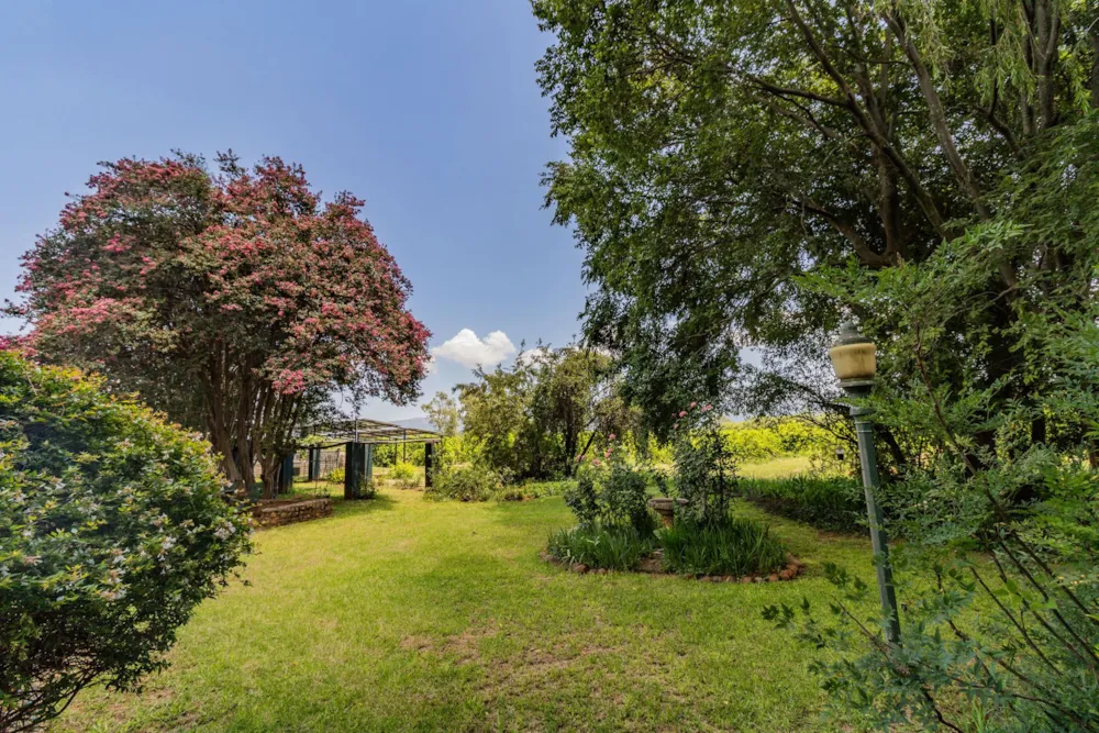 Mixed use farm for sale in Skeerpoort - 1HR1687882
