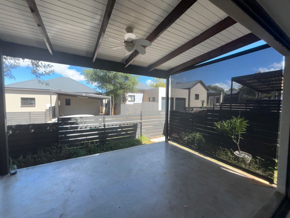 House let in Hoedspruit - 1HS1688057 House let in Hoedspruit - 1HS1688057