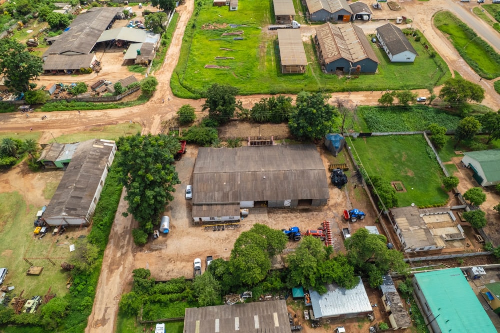 Commercial industrial property for sale in Chinhoyi, Zimbabwe - 3ZB1687922 Commercial industrial property for sale in Chinhoyi, Zimbabwe - 3ZB1687922