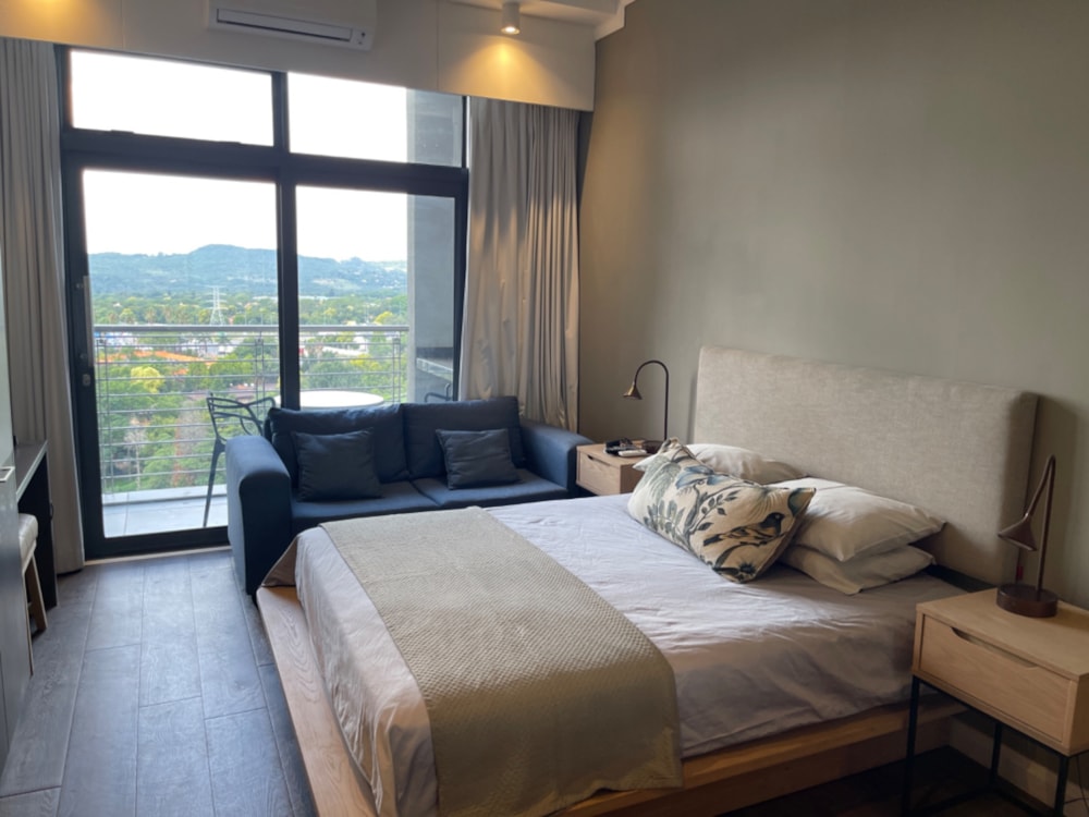 Bachelor apartment let in Menlyn - PTL1688075 Bachelor apartment let in Menlyn - PTL1688075