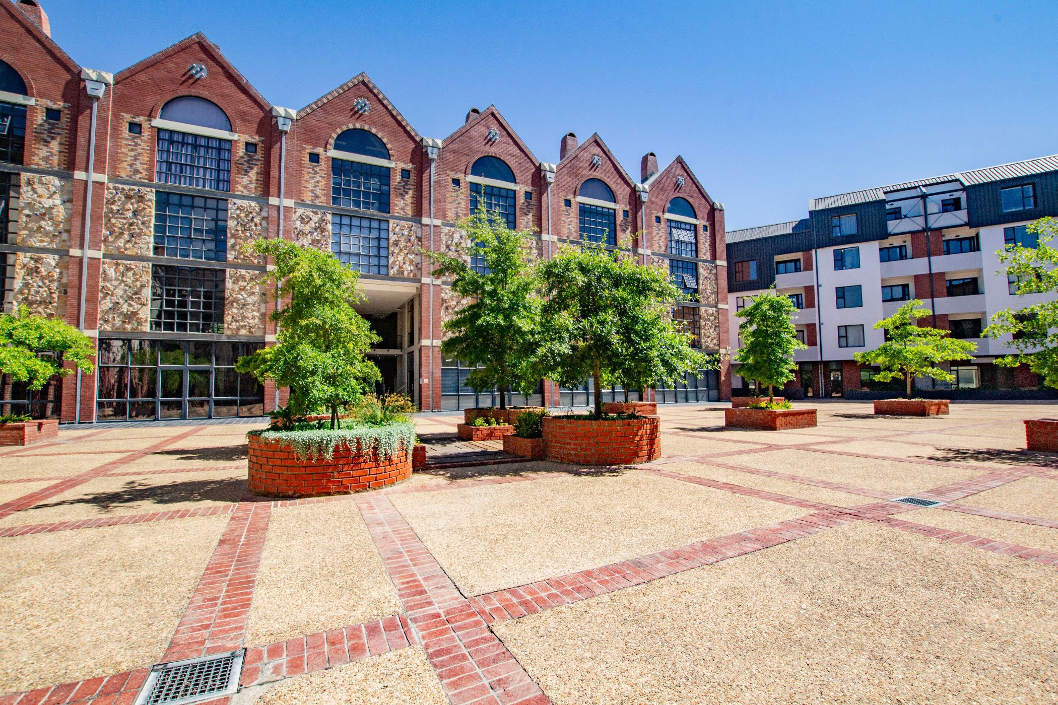 Commercial office for sale in Onder Papegaaiberg - ST1688227