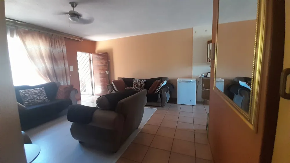 Townhouse sold in  Vanderbijlpark SW 5 - 1VT1688333