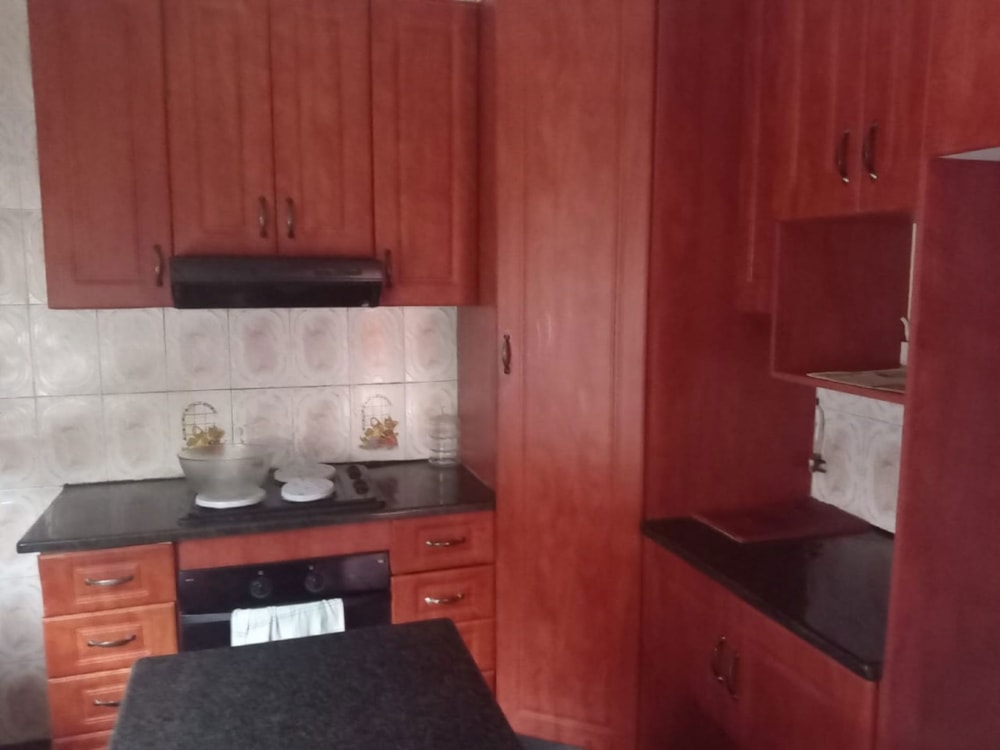 Apartment for sale in Umzinto - 1si1688401