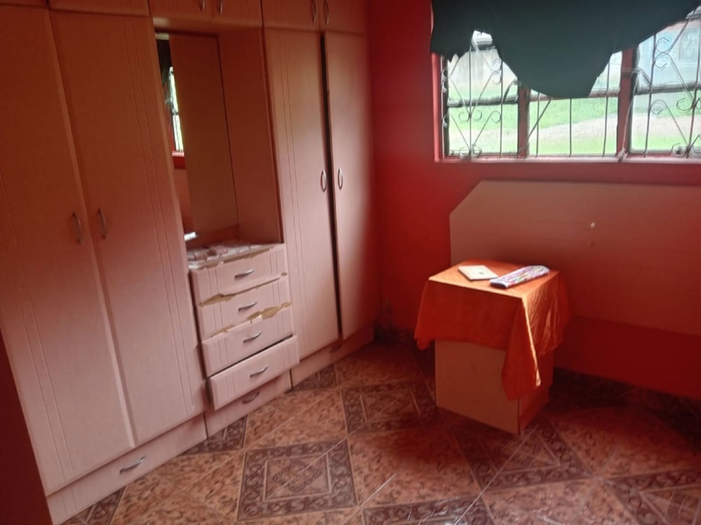 Apartment for sale in Umzinto - 1si1688401