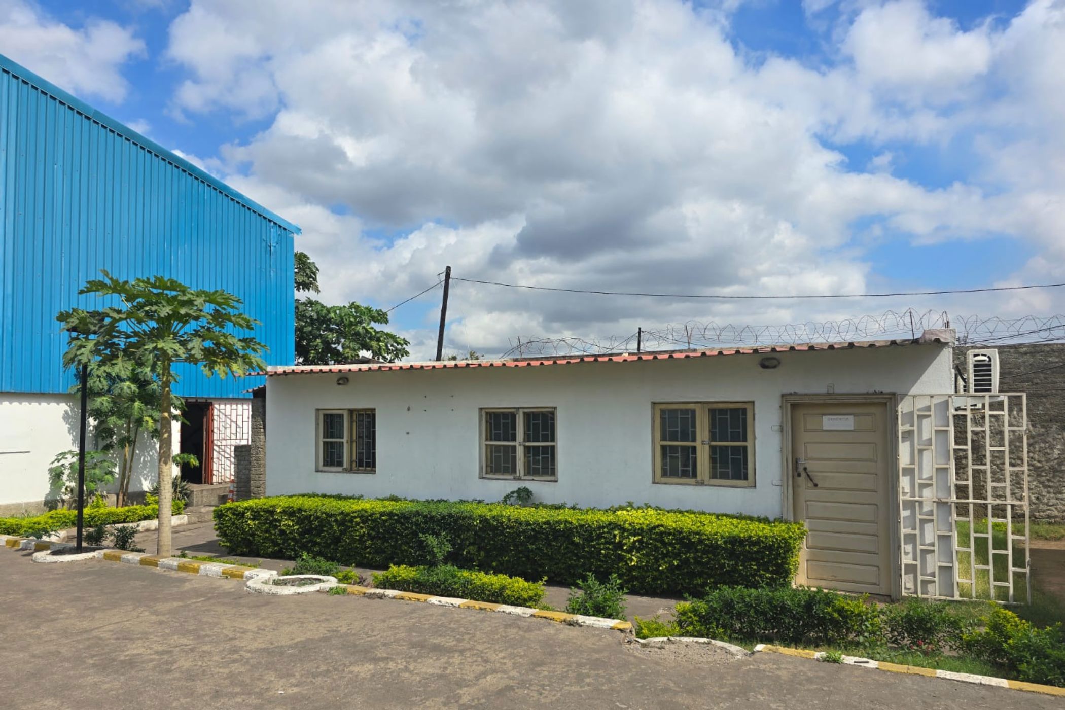 Commercial Building for sale in Tete, Tete, Mozambique - 3MQ1689299