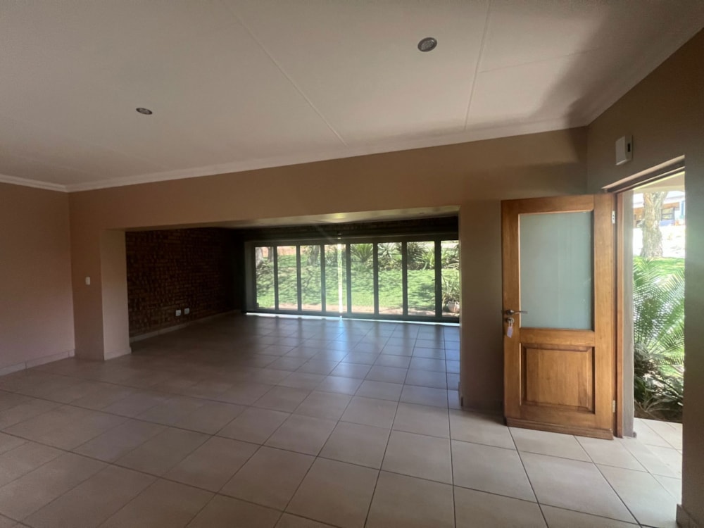 House let in Bateleur Estate - 1NS1688468 House let in Bateleur Estate - 1NS1688468