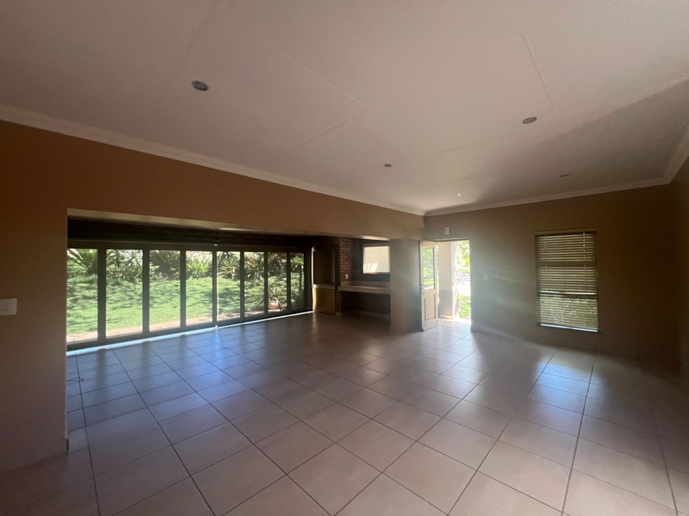 House let in Bateleur Estate - 1NS1688468 House let in Bateleur Estate - 1NS1688468