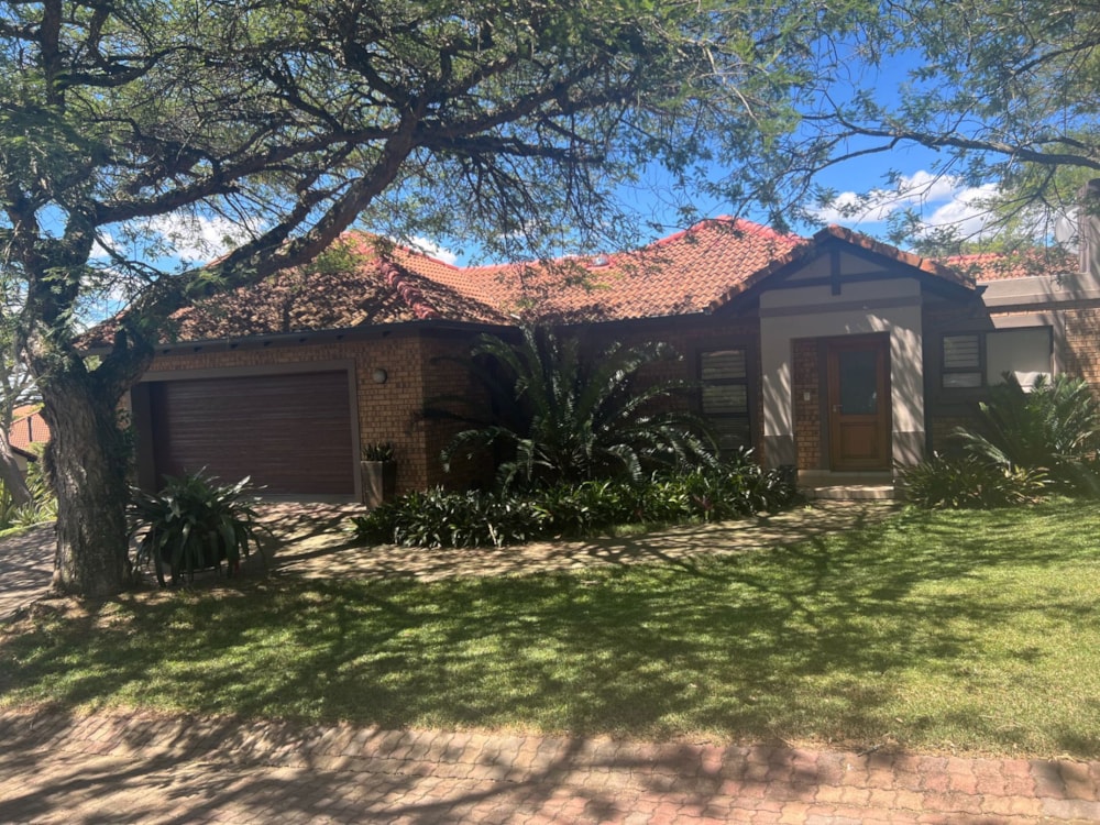 House let in Bateleur Estate - 1NS1688468 House let in Bateleur Estate - 1NS1688468