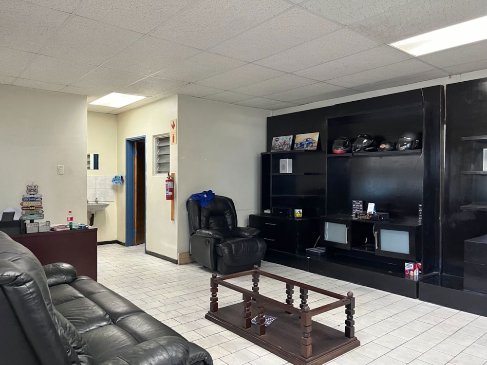 Commercial industrial property for sale in Mbombela Industrial  (Nelspruit Industrial) - 1NS1688707