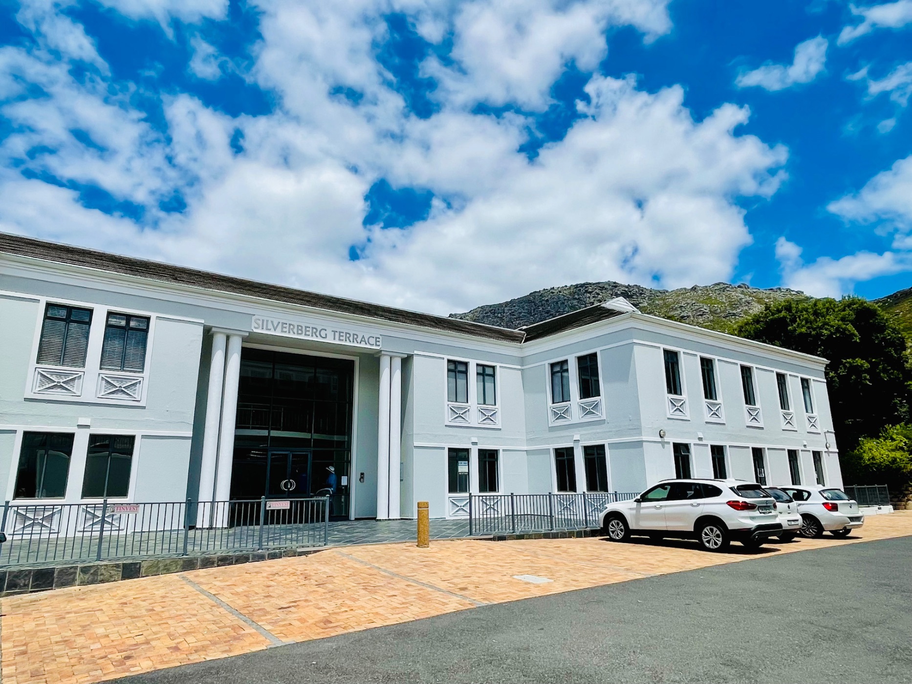 Commercial Building to rent in Steenberg - RBL1688575