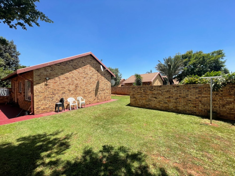 Townhouse let in Meyerspark - PTL1688773 Townhouse let in Meyerspark - PTL1688773