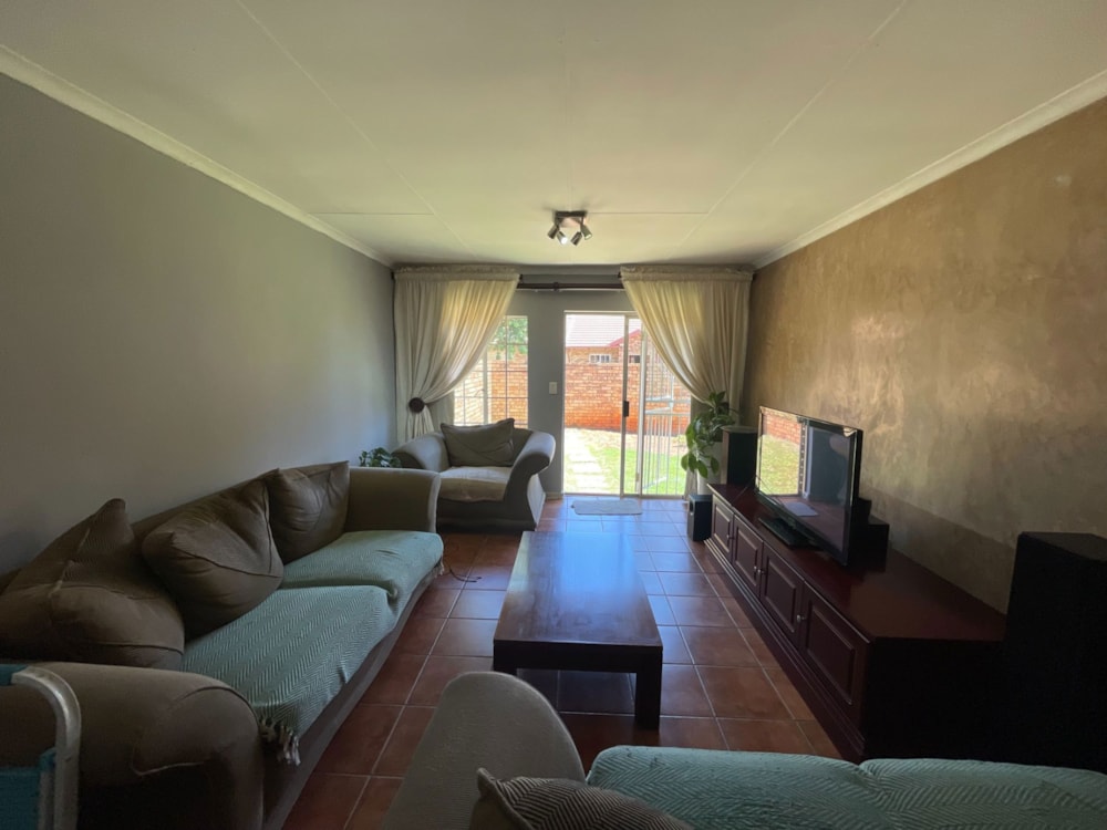 Townhouse let in Meyerspark - PTL1688773 Townhouse let in Meyerspark - PTL1688773