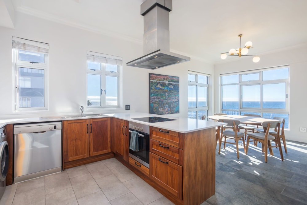 Apartment for sale in Three Anchor Bay - AS1738898
