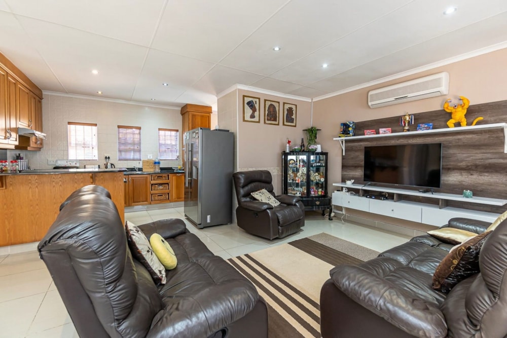 Townhouse sold in Amanzimtoti - 1WB1685529 Townhouse sold in Amanzimtoti - 1WB1685529