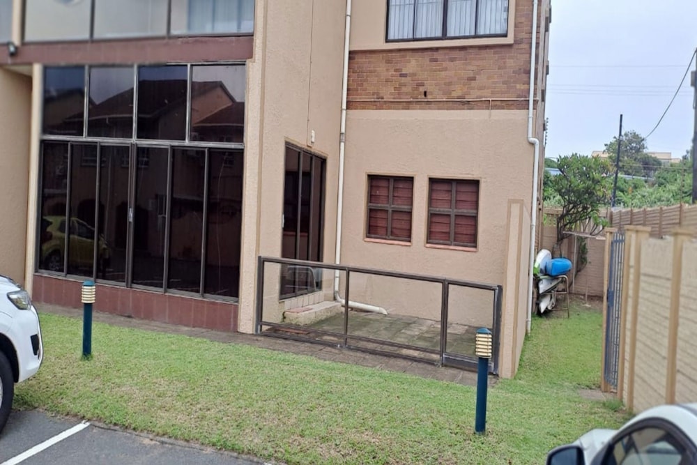 Apartment for sale in Amanzimtoti - 1WB1686834
