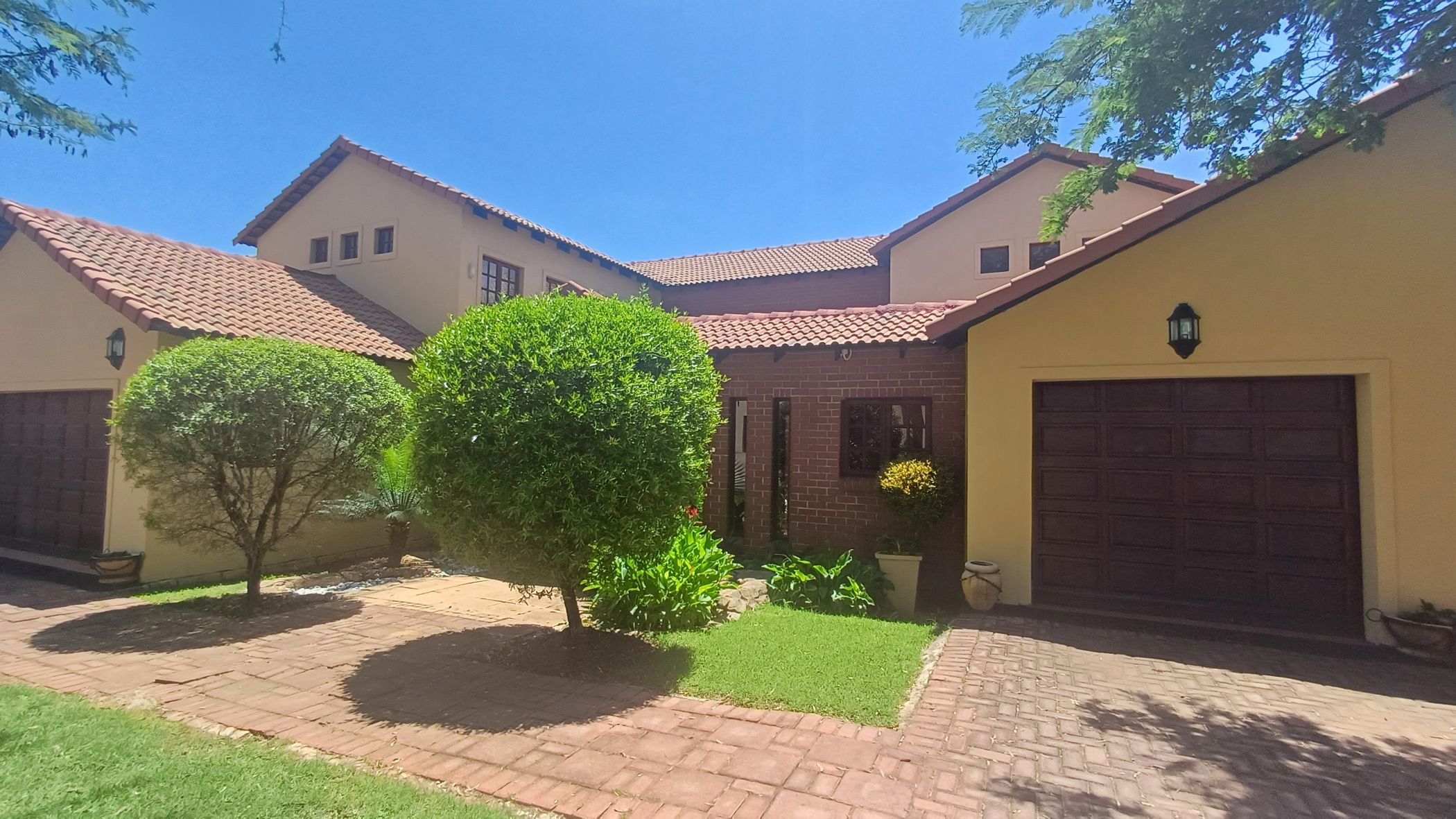 Golf estate house sold in Blue Valley Golf Estate - CN1688677