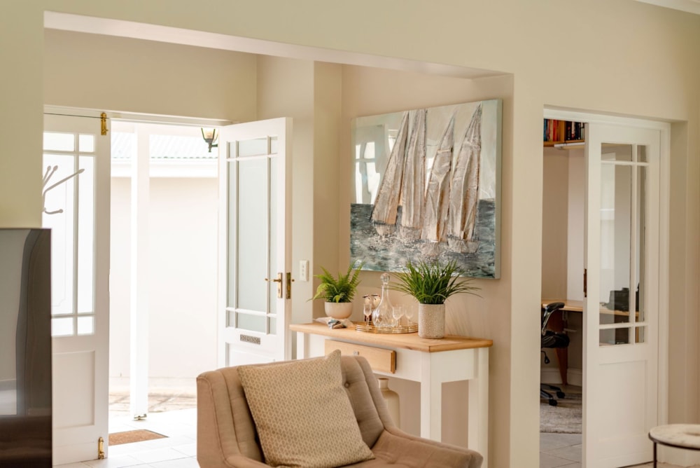 Security complex home to rent in River Club, Plettenberg Bay - 1KG1672476 Security complex home to rent in River Club, Plettenberg Bay - 1KG1672476