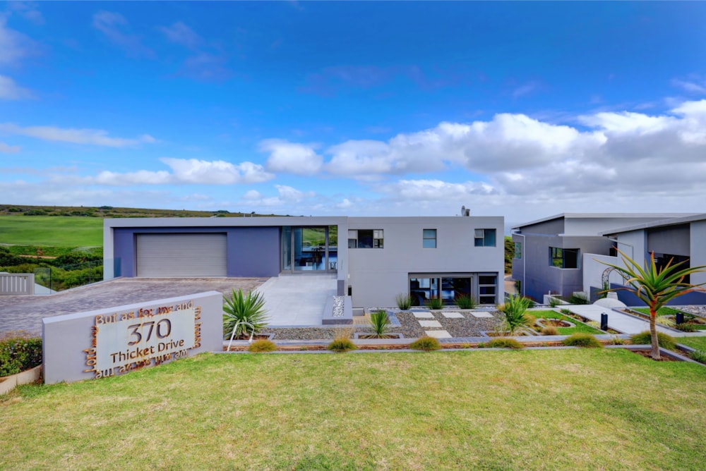 Double-storey house for sale in Pinnacle Point Golf Estate - 1MB1689264 Double-storey house for sale in Pinnacle Point Golf Estate - 1MB1689264
