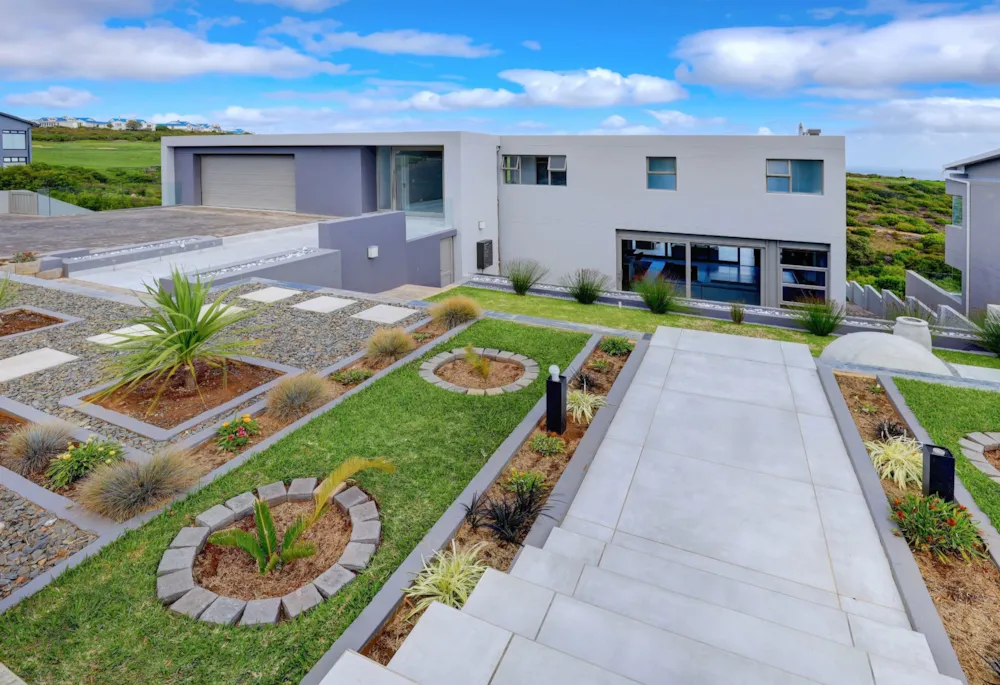 Double-storey house for sale in Pinnacle Point Golf Estate - 1MB1689264 Double-storey house for sale in Pinnacle Point Golf Estate - 1MB1689264