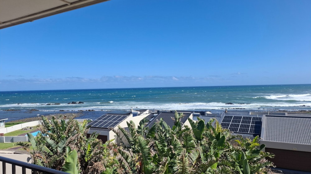 Security complex home to rent in Gonubie - 1EZ1687024 Security complex home to rent in Gonubie - 1EZ1687024