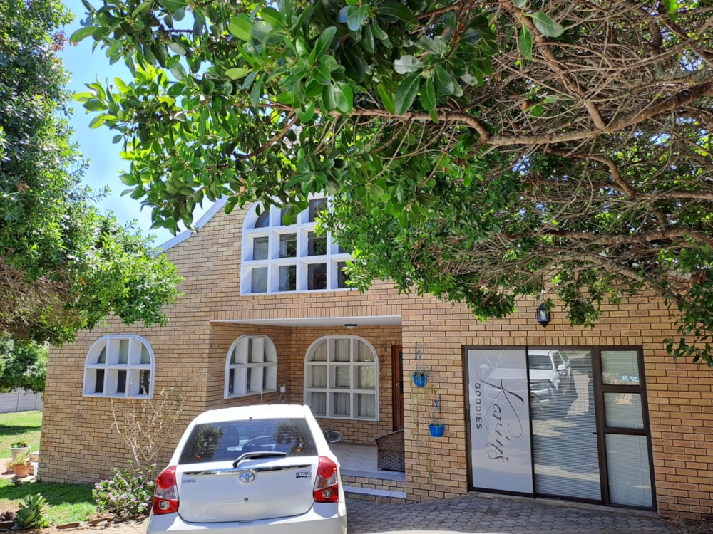 House for sale in Stilbaai West - 1SR1688005 House for sale in Stilbaai West - 1SR1688005