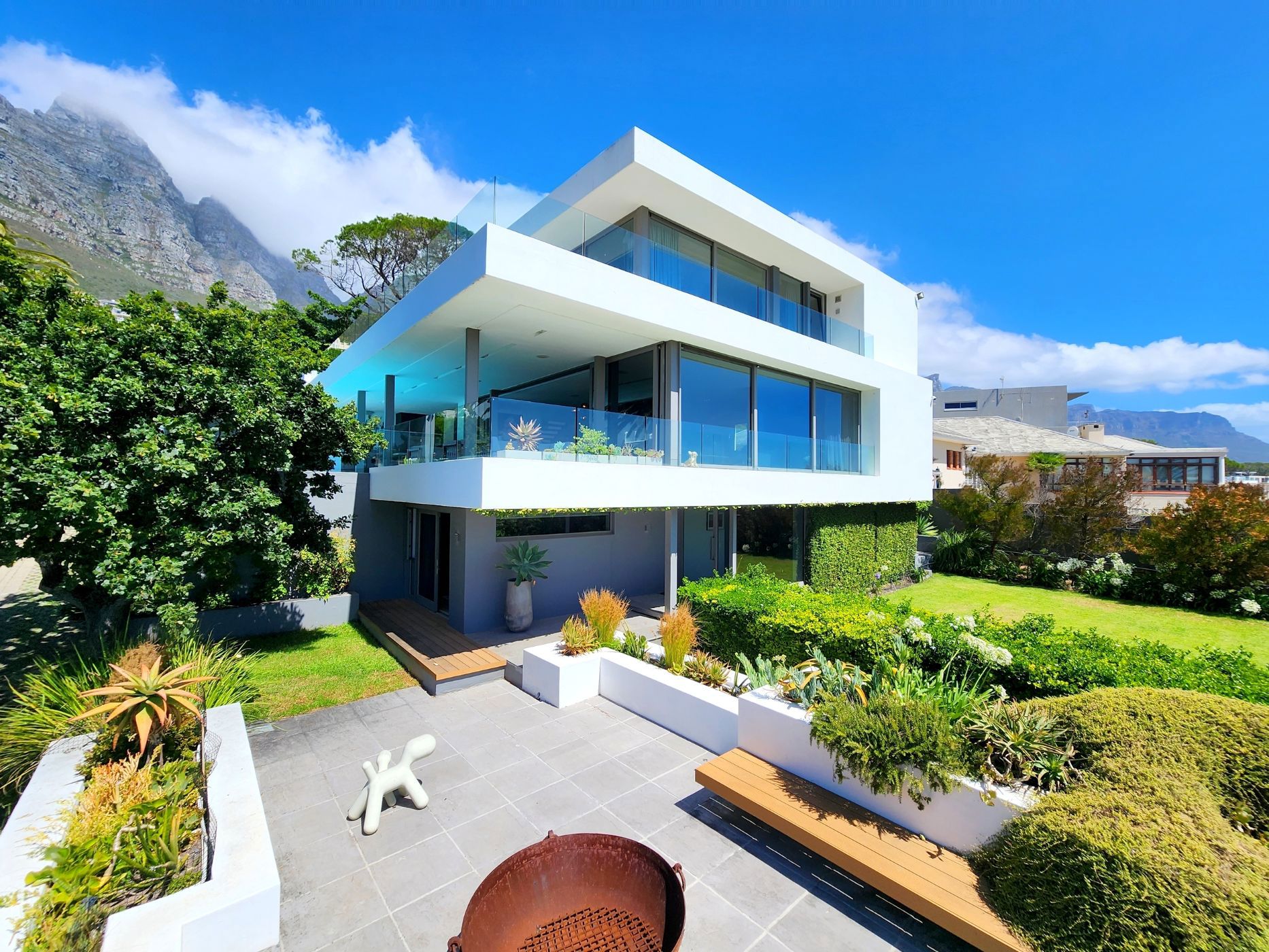 House for sale in Camps Bay - AS1687280