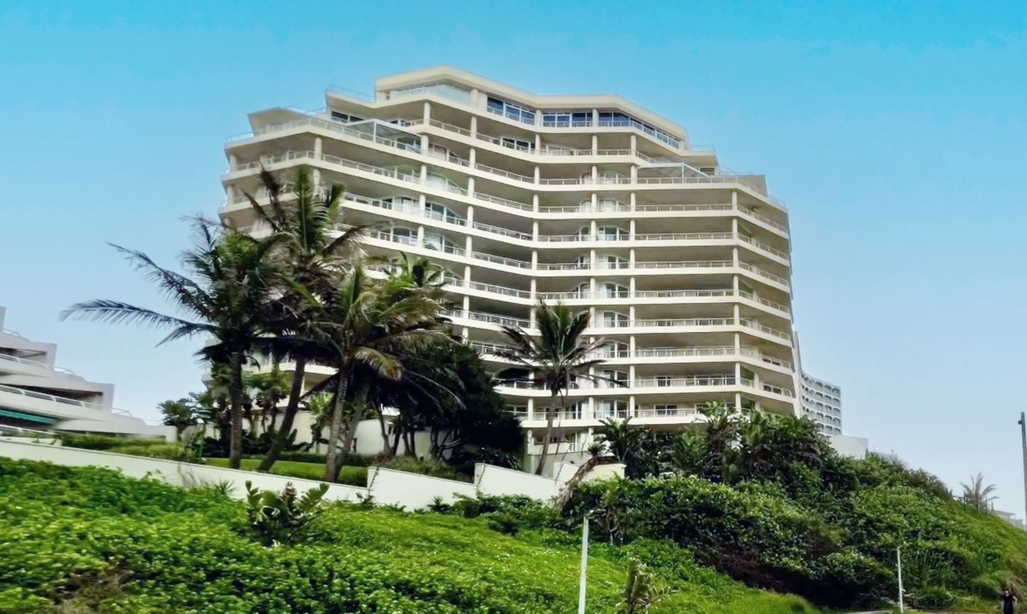 Garden apartment for sale in uMhlanga Rocks - 1ND1488568