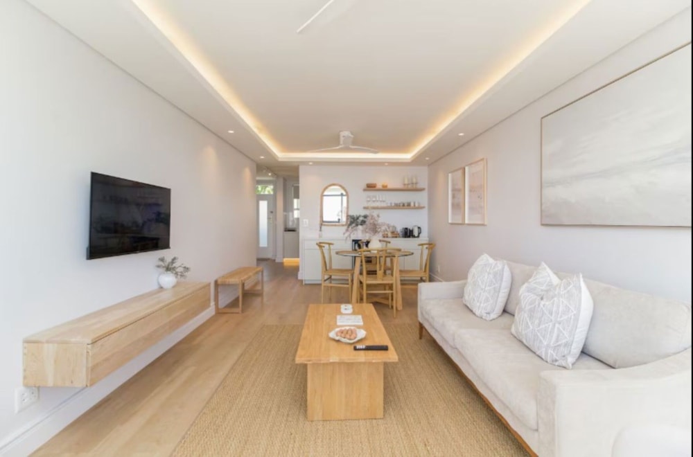 Apartment sold in Mouille Point - AS1684625