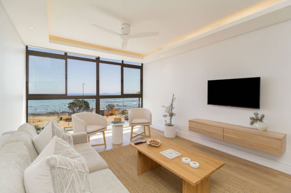 Apartment sold in Mouille Point - AS1684625