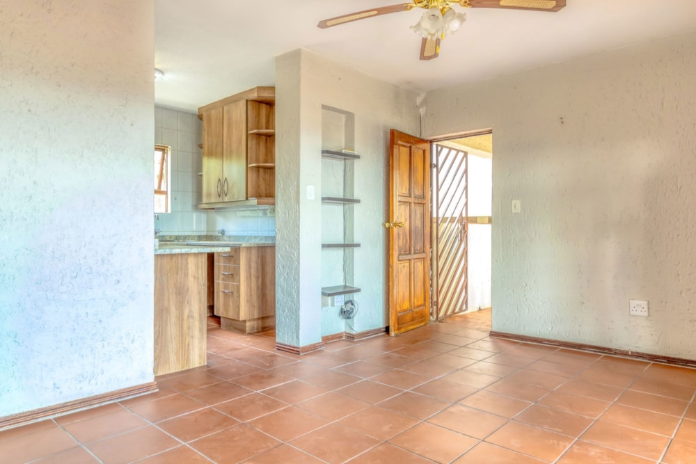 Apartment sold in Constantia Kloof - RAN1680834 Apartment sold in Constantia Kloof - RAN1680834