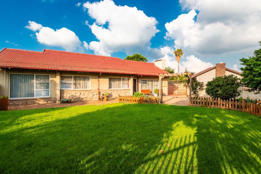 House for sale in Brenthurst - 1BJ1687790 House for sale in Brenthurst - 1BJ1687790