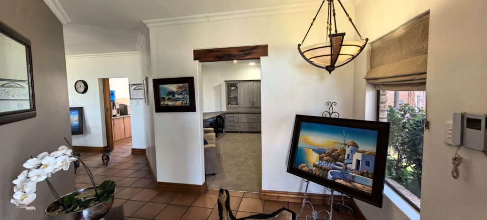 House for sale in Hillcrest, Kimberley - 1KJ1688666 House for sale in Hillcrest, Kimberley - 1KJ1688666