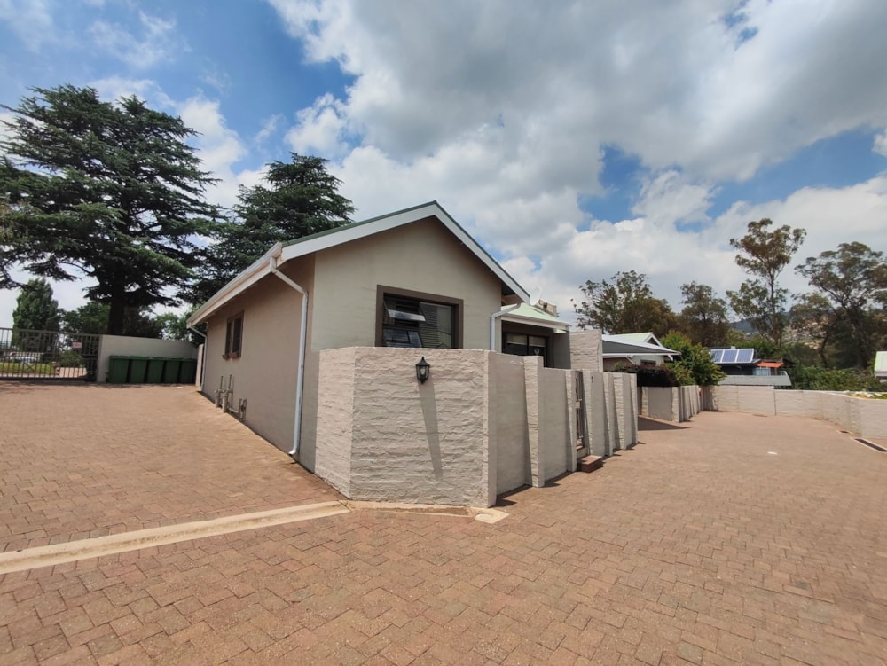 Townhouse sold in Clarens - 1CS1685411 Townhouse sold in Clarens - 1CS1685411