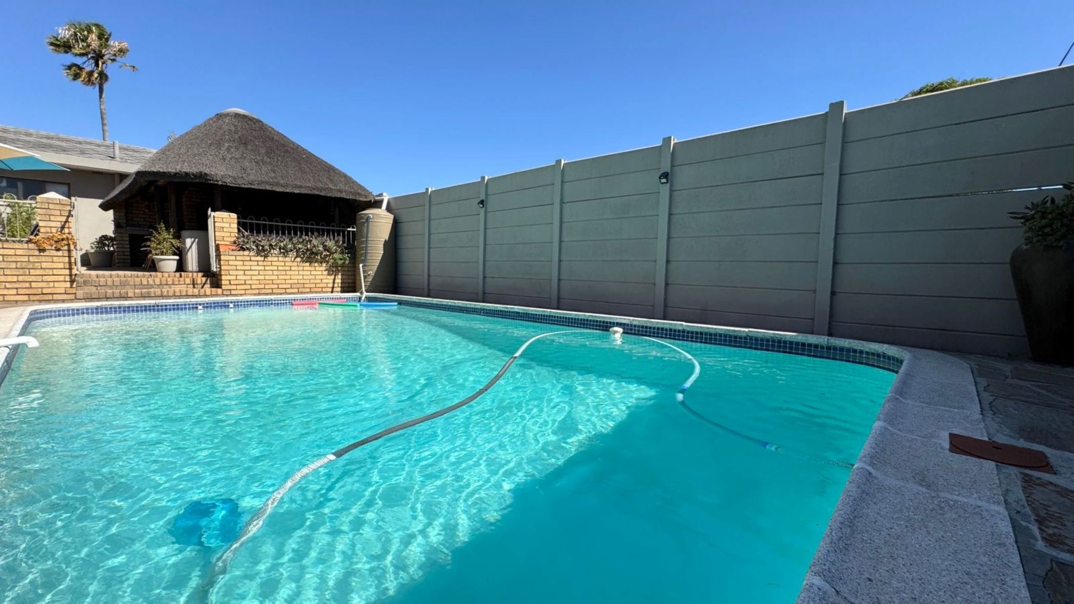 House let in Panorama, Parow - 1PLA1687117