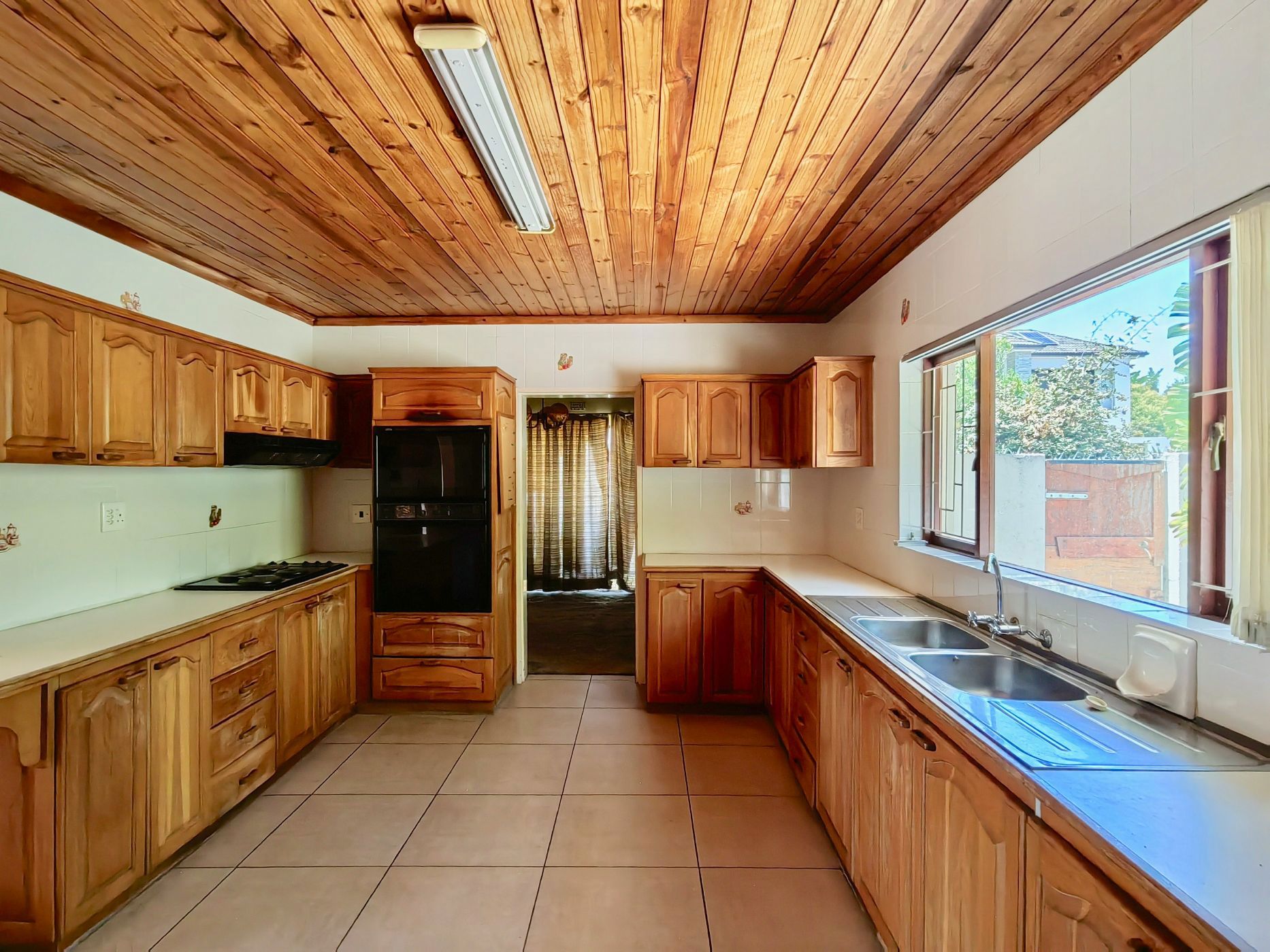 House let in Panorama, Parow - 1PLA1687765