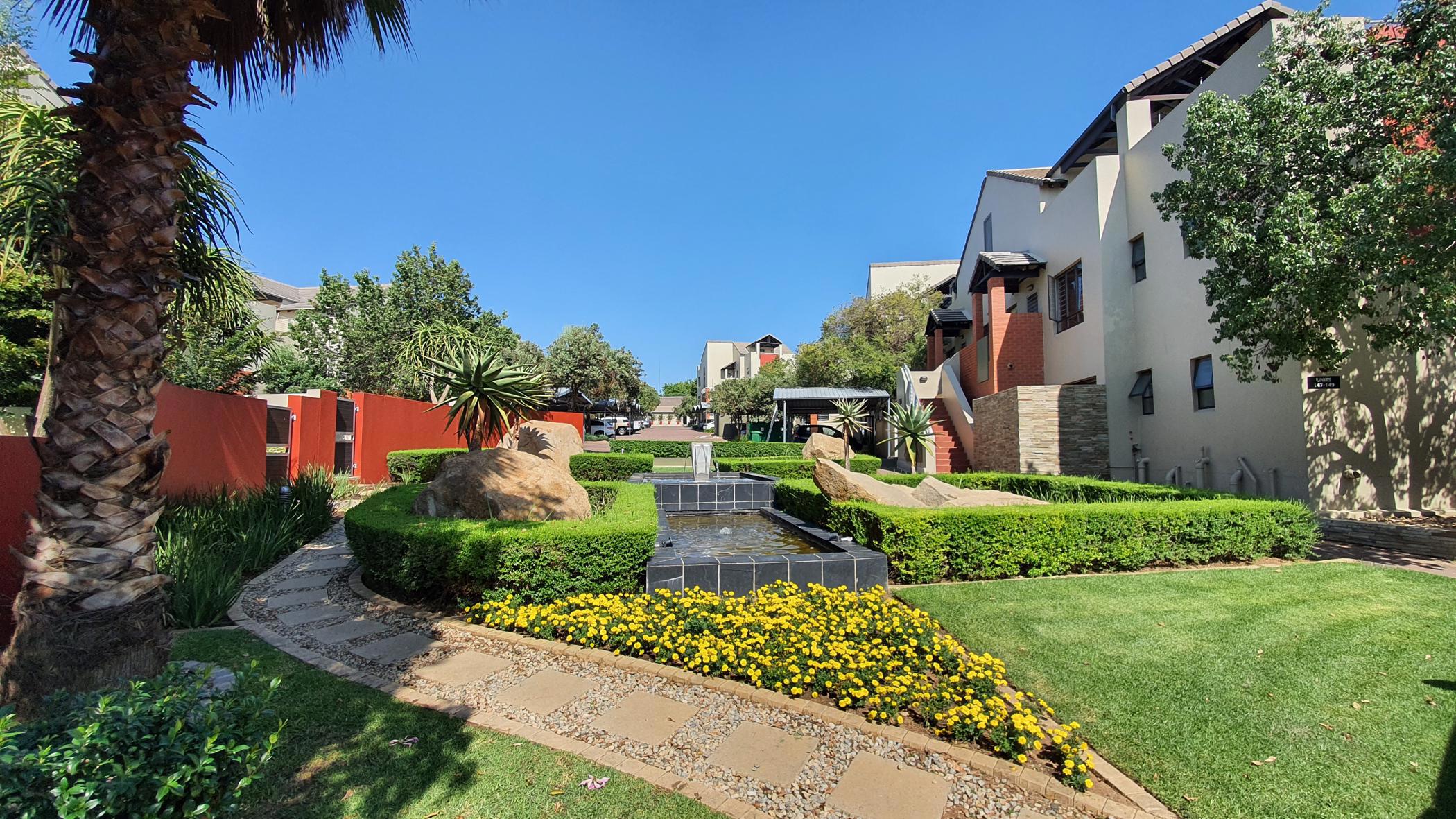 Apartment sold in Lonehill - FW1687360
