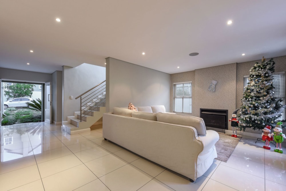 House sold in North Riding - FW1683610 House sold in North Riding - FW1683610