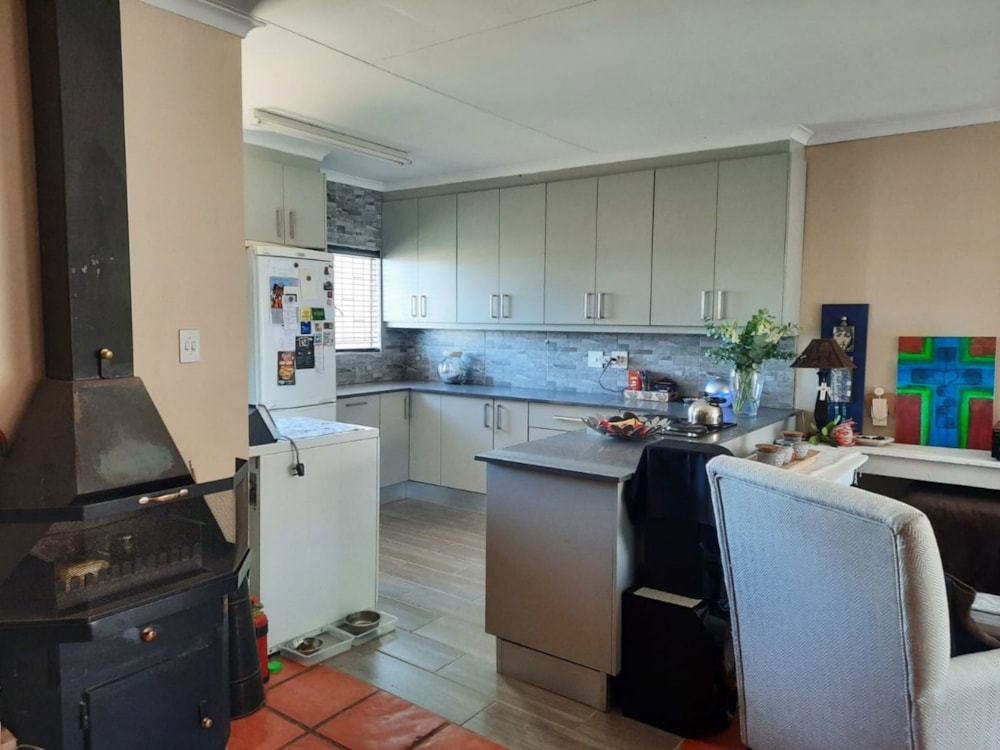 Townhouse sold in Langenhovenpark - 1BX1685825 Townhouse sold in Langenhovenpark - 1BX1685825